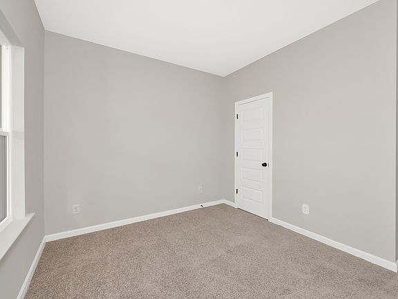 5th image of 1005 Southerlynn Dr Lot 2