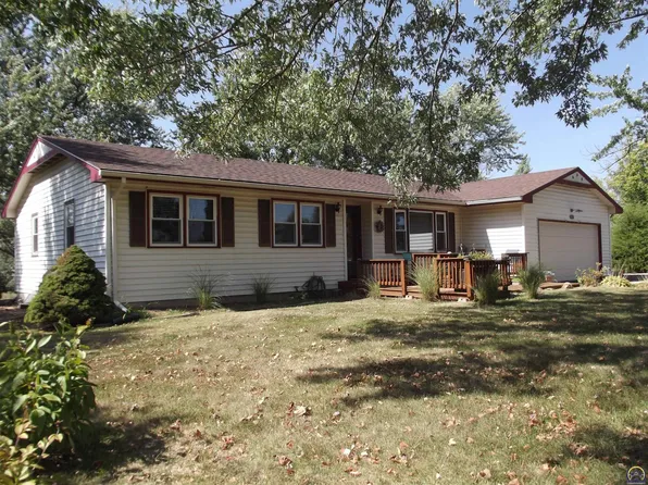 4635 NE Meriden Rd, Topeka, KS 66617