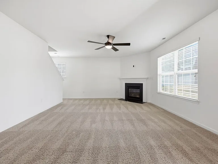 448 Botanical — Photo 21