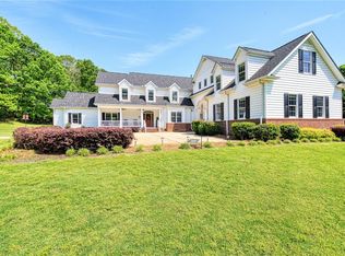 106 Janet Ct, Simpsonville, SC 29681