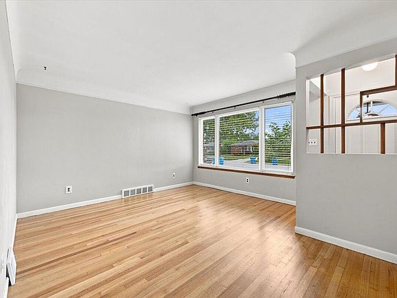 5th image of 6518 Fenton St