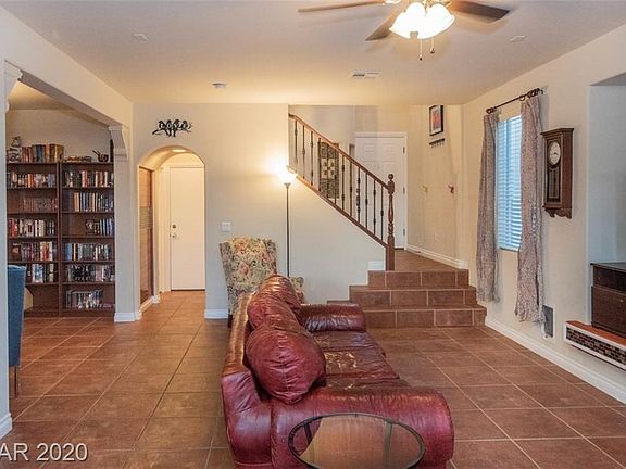 3rd image of 10733 Noble Mesa Ave