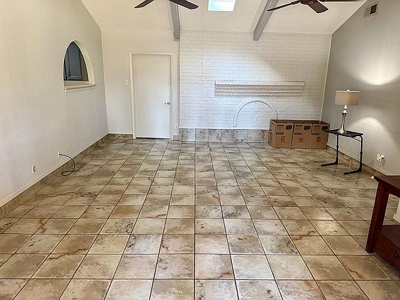 5th image of 2203 Westfield St