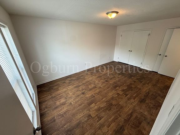 4th image of 1426 Glade St APT 7