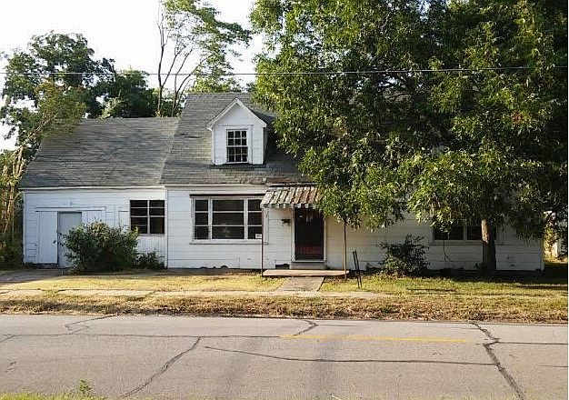 1st image of 508 E Woodruff Ave