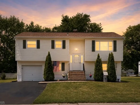 9 Brearly Cres, Mount Olive Twp., NJ 07836