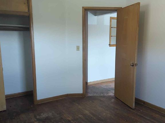 3rd image of 4915 W Oklahoma Ave #8