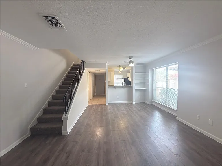 2018 W Rundberg Ln #6A — Photo 10