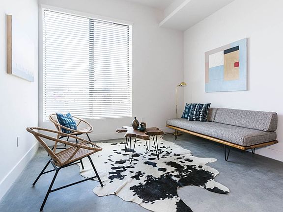 5th image of 2980 Allesandro St APT 306