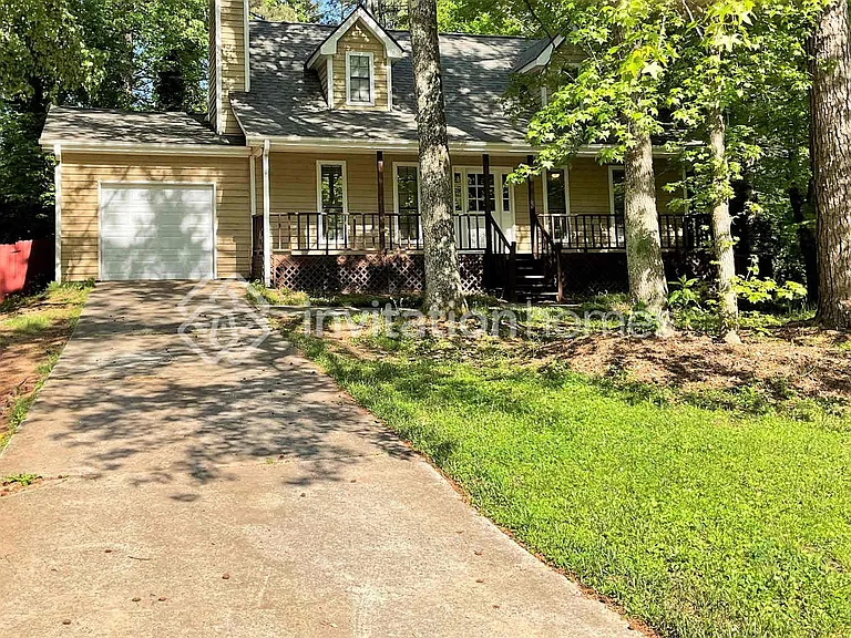 8272 Blackfoot Trl — Photo 1