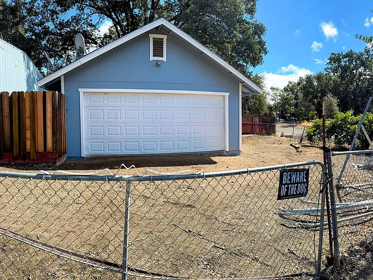 3776 Laddell Ave — Photo 7