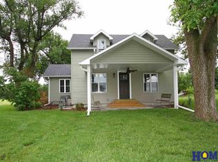 526 406th Rd, Beaver Crossing, NE 68313