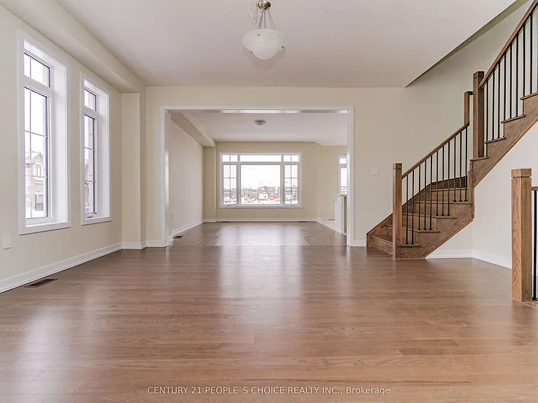 31 Garland Ave — Photo 6