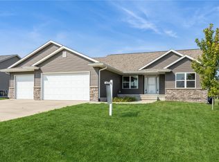 4582 Willow St, Palo, IA 52324