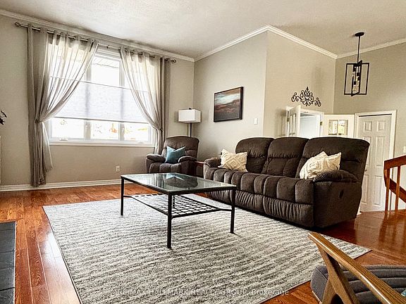 3rd image of 2168 Boyer Rd