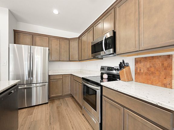 4th image of 9626 S Grand Marsh Ct