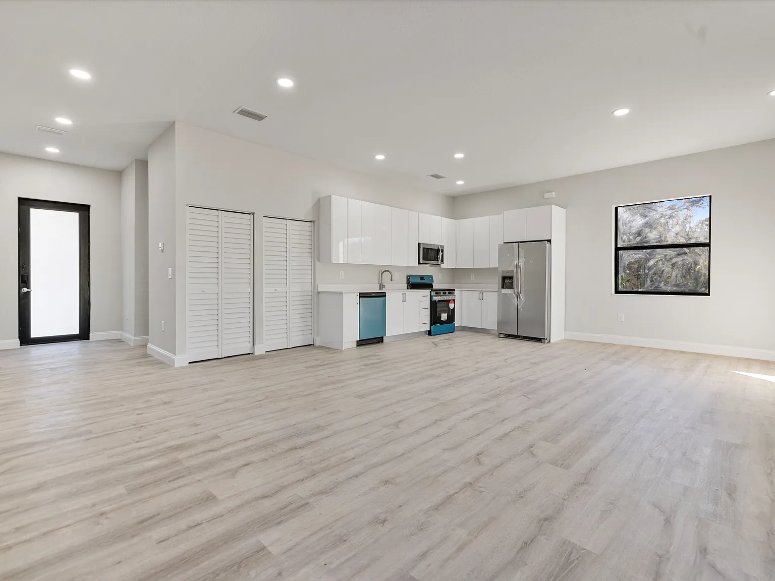 232 Fowler Avenue - 1 — Photo 2