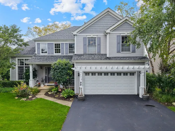 N775 W Curtis Sq, Geneva, IL 60134