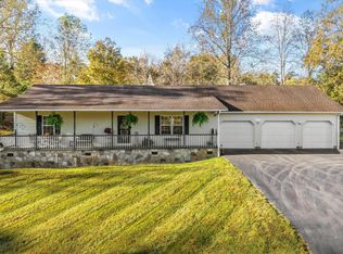 166 Schooler Ln, Cumberland Gap, TN 37724