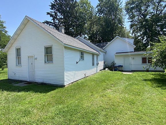 4th image of 696 W Forest Ave
