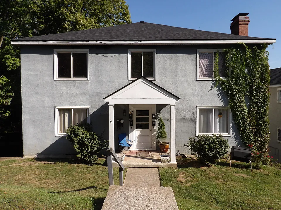 6 Dogwood Ln #1