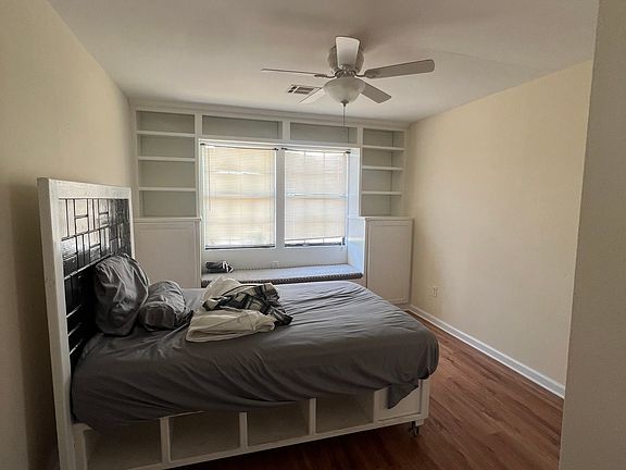 4th image of 6014 Cameron Blvd