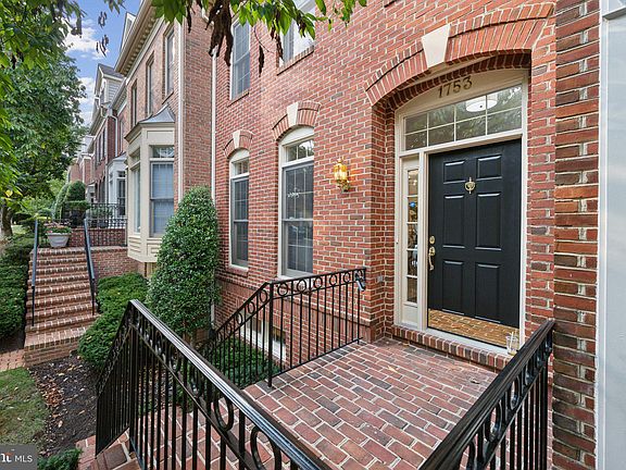 3rd image of 1753 22nd St N