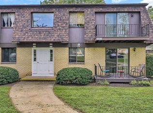 211 Cherry Hill Dr, Poughkeepsie, NY 12603