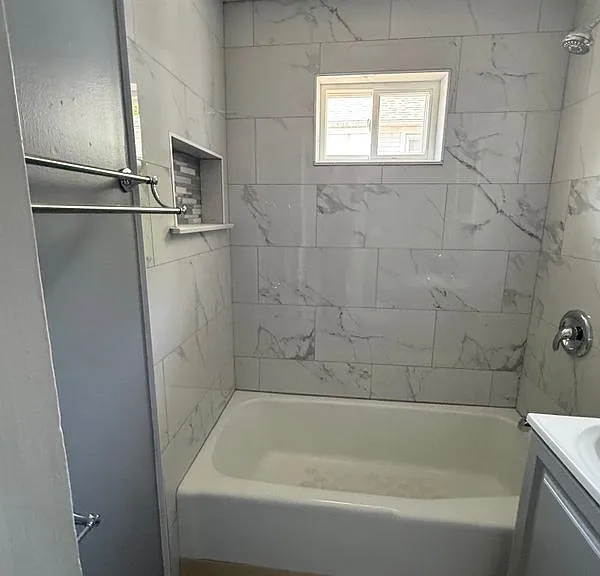 146 Greene St #2 — Photo 4
