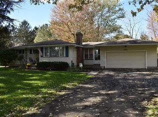 1593 Five Mile Line Rd, Penfield, NY 14526