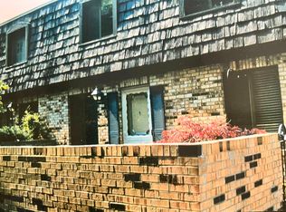 711 Tollis Pkwy, Broadview Heights, OH 44147