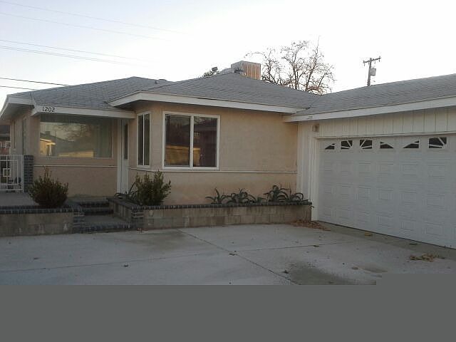 1st image of 1202 W Avenue H11