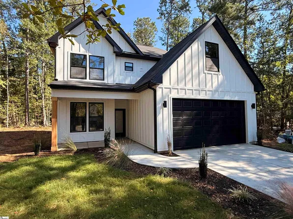 97 Simmons Dr, Clinton, SC 29325