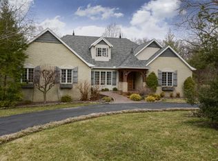 5345 E River Bluff Dr, Springfield, MO 65809