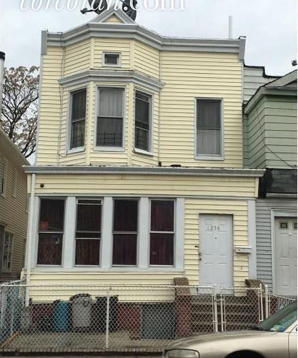 2nd image of 1234 New York Ave