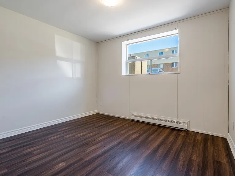 849 Devine St — Photo 15