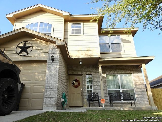 1st image of 6915 Heathers Pl