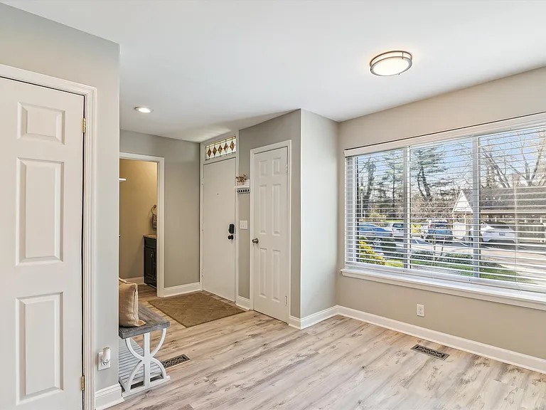 578 Foxpaw Trl — Photo 13