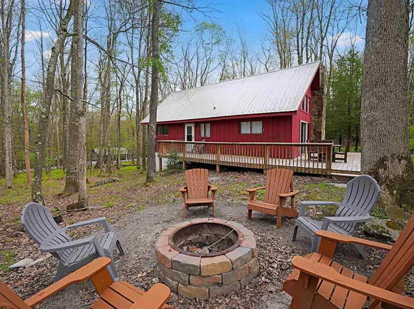 182 Redwood Dr, Terra Alta, WV 26764