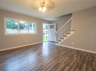 433 Coconut Ln, Virginia Beach, VA 23452