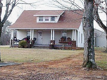 1st image of 935 Grandview Dr
