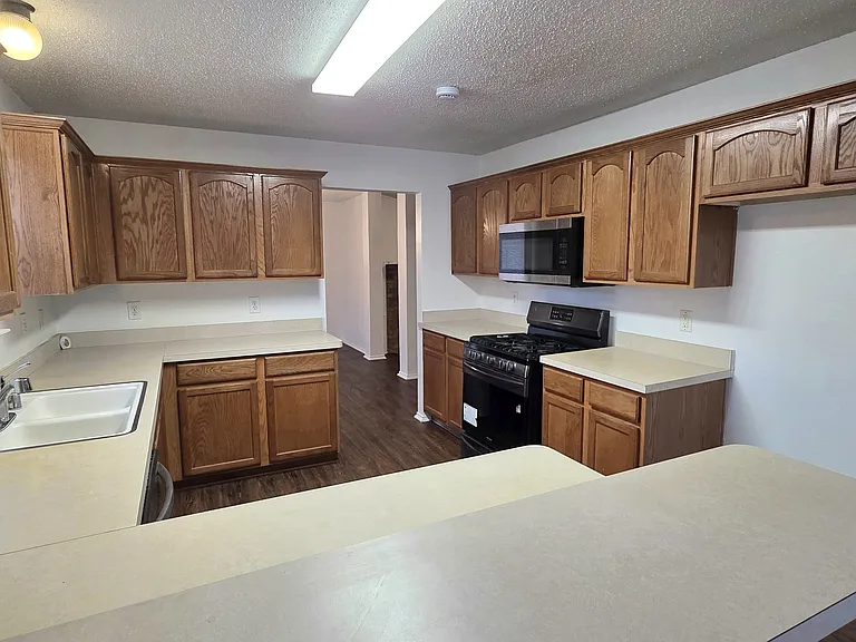 2817 Island Wren Dr — Photo 6