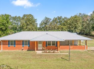 762 Triangle Dr, Graceville, FL 32440