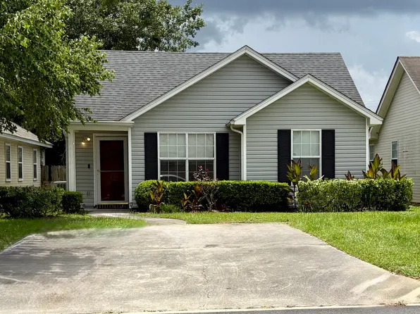 127 Blue Pool Dr, Valdosta, GA 31602
