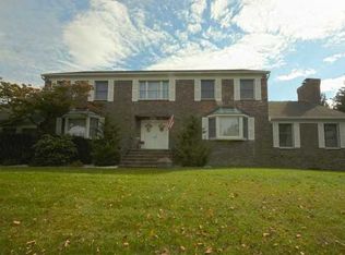 215 Oxford Rd, Chester, NY 10918