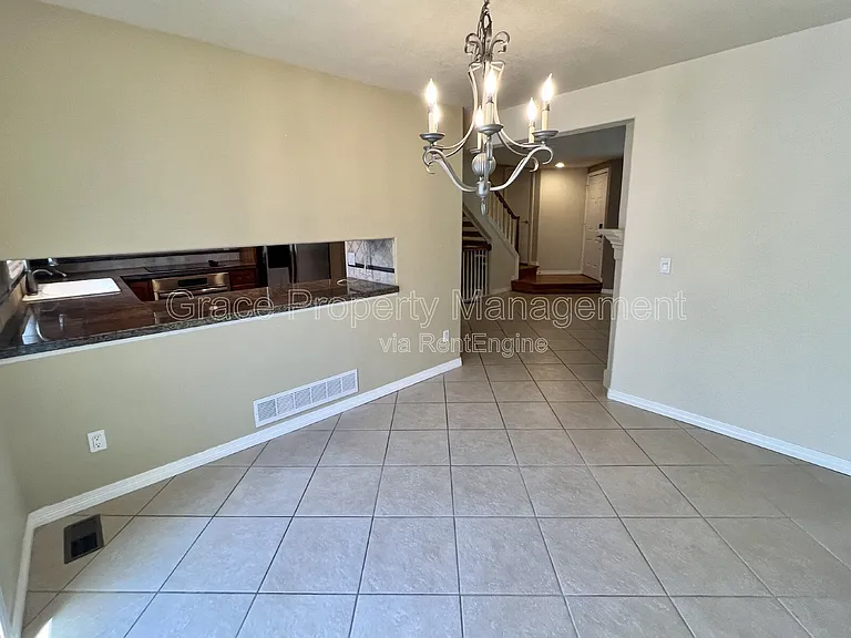 22 S Nome St #C — Photo 7