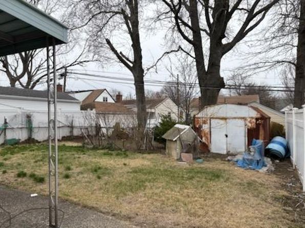 121-21 237th Street, Rosedale, NY 11422