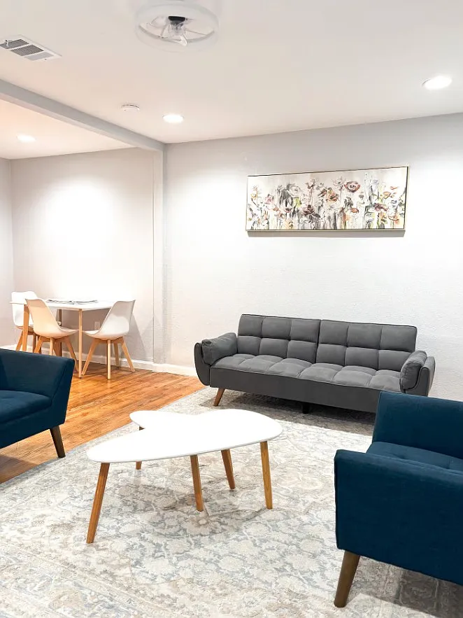 2 bed, $2,800 — Photo 1