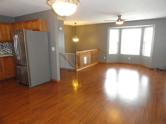 5th image of 2421 Dawn Dr