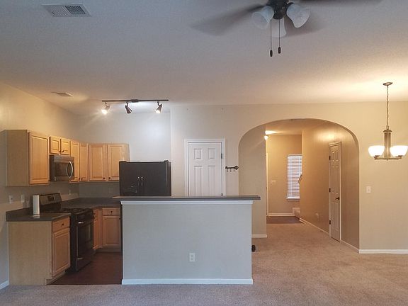 5th image of 3819 Pleasant Oaks Dr